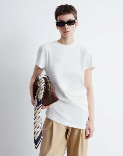 & Other Stories – Langes T-Shirt aus Jersey in Wollweiß mit asymmetrischem Drapierungsdetail - view 1