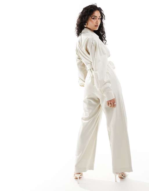 & Other Stories - Langærmet jumpsuit med knapper foran og bindebånd i taljen i lys beige, 4 af 4