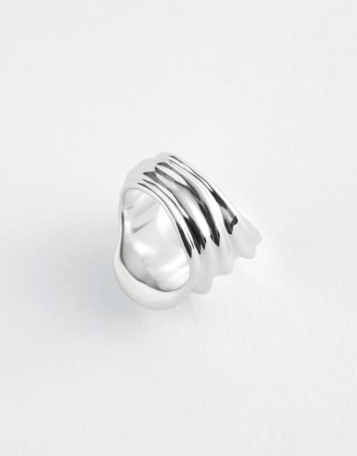 & Other Stories large curved ring in silver, 3 of 3