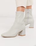 [Other Stories] & Other Stories leather almond toe mid-heel ankle boots in light grey 41 LIGHT GREY
