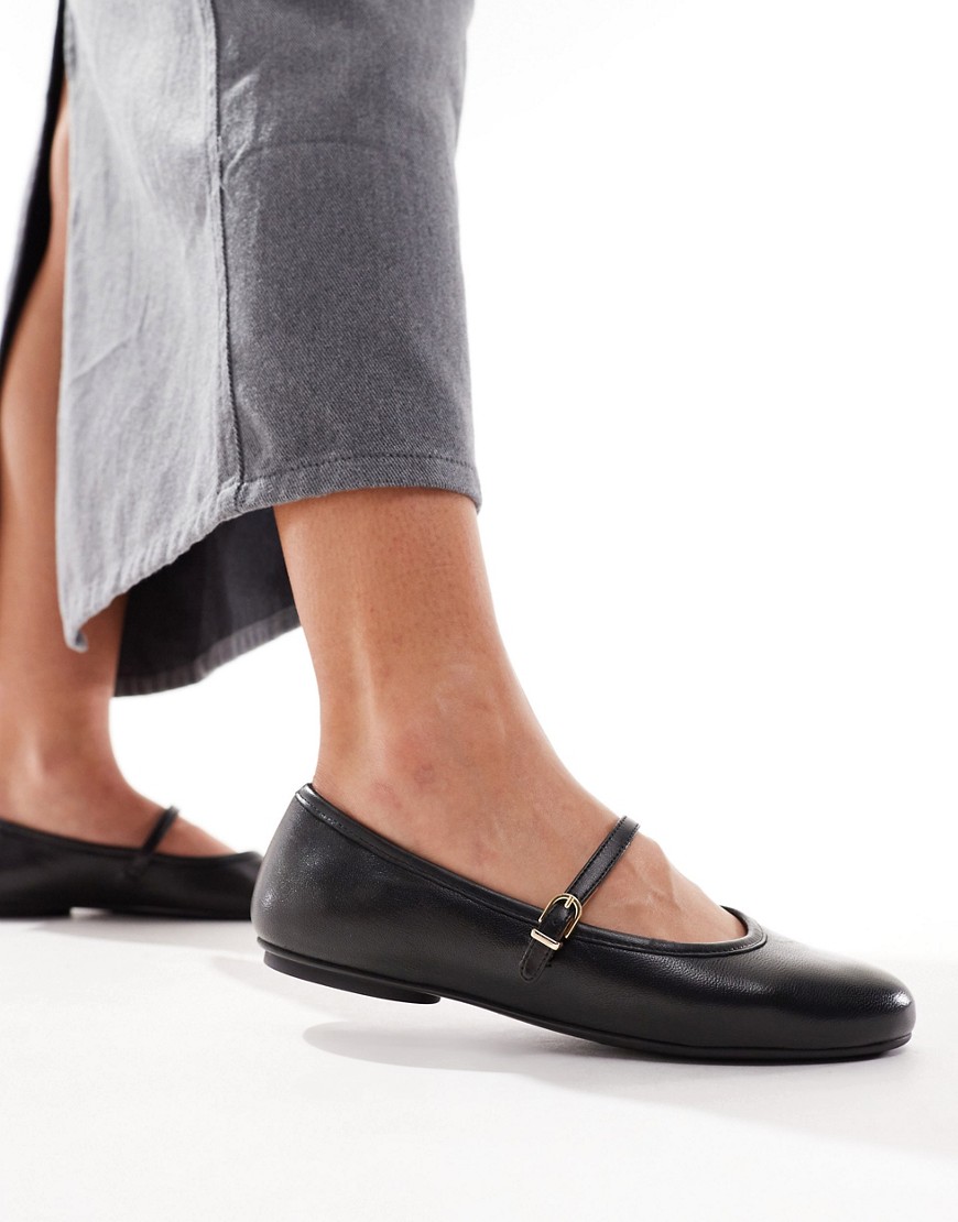 & Other Stories leather ballet flats in black