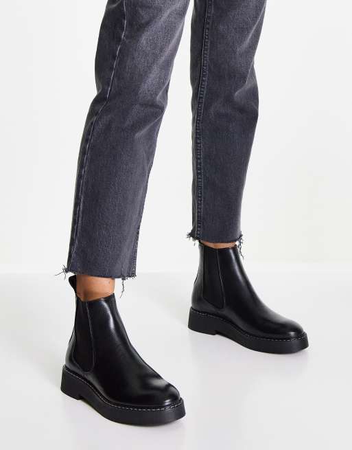 sådan Plantation børste & Other Stories leather chelsea boots with contrast stitch in black | ASOS