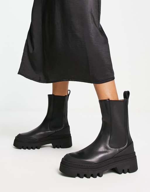 Black chunky sale sole boots