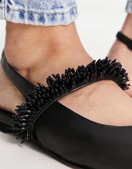 & Other Stories – Lederschuhe in Schwarz mit Fersenriemen und Perlenbesatz , 2 von 4