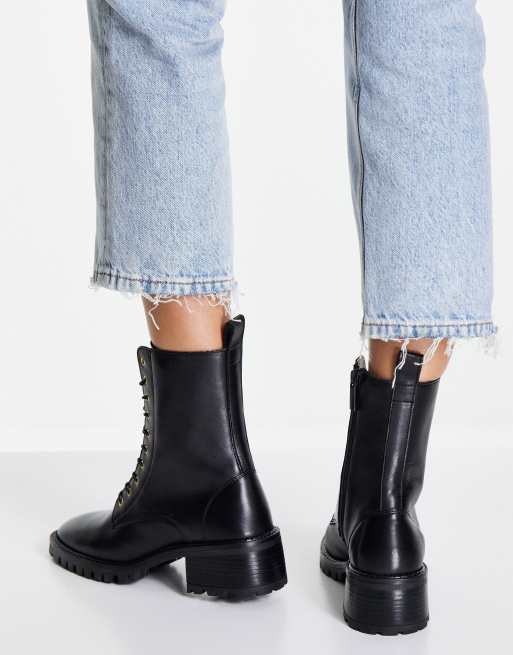 & Other Stories – Lederstiefel zum Schnüren in Schwarz mit niedrigem Absatz, 3 von 4