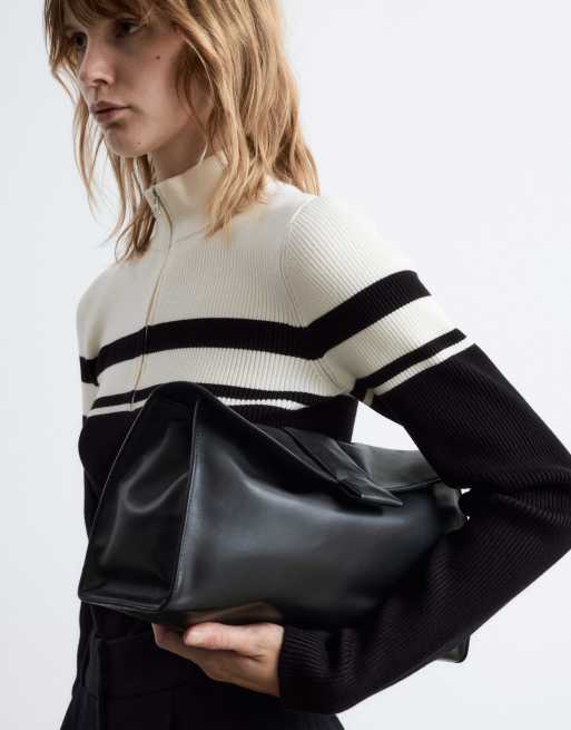& Other Stories - Leren oversized clutch tas met schouderband in zwart , 3 van 4