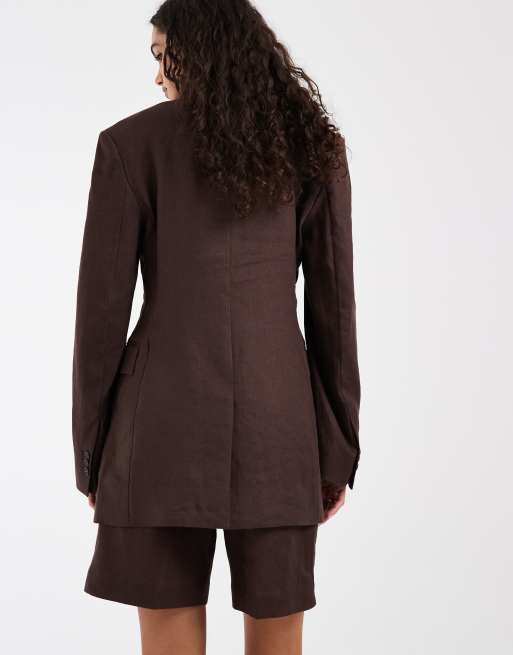 & Other Stories linen tailored bermuda shorts in chocolate brown - part of a set , 4 of 5