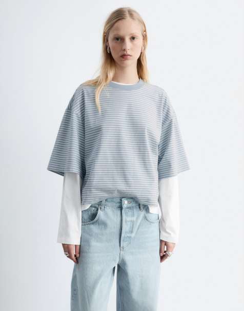 & Other Stories – Locker geschnittenes, gestreiftes T-Shirt in Grau - view 1