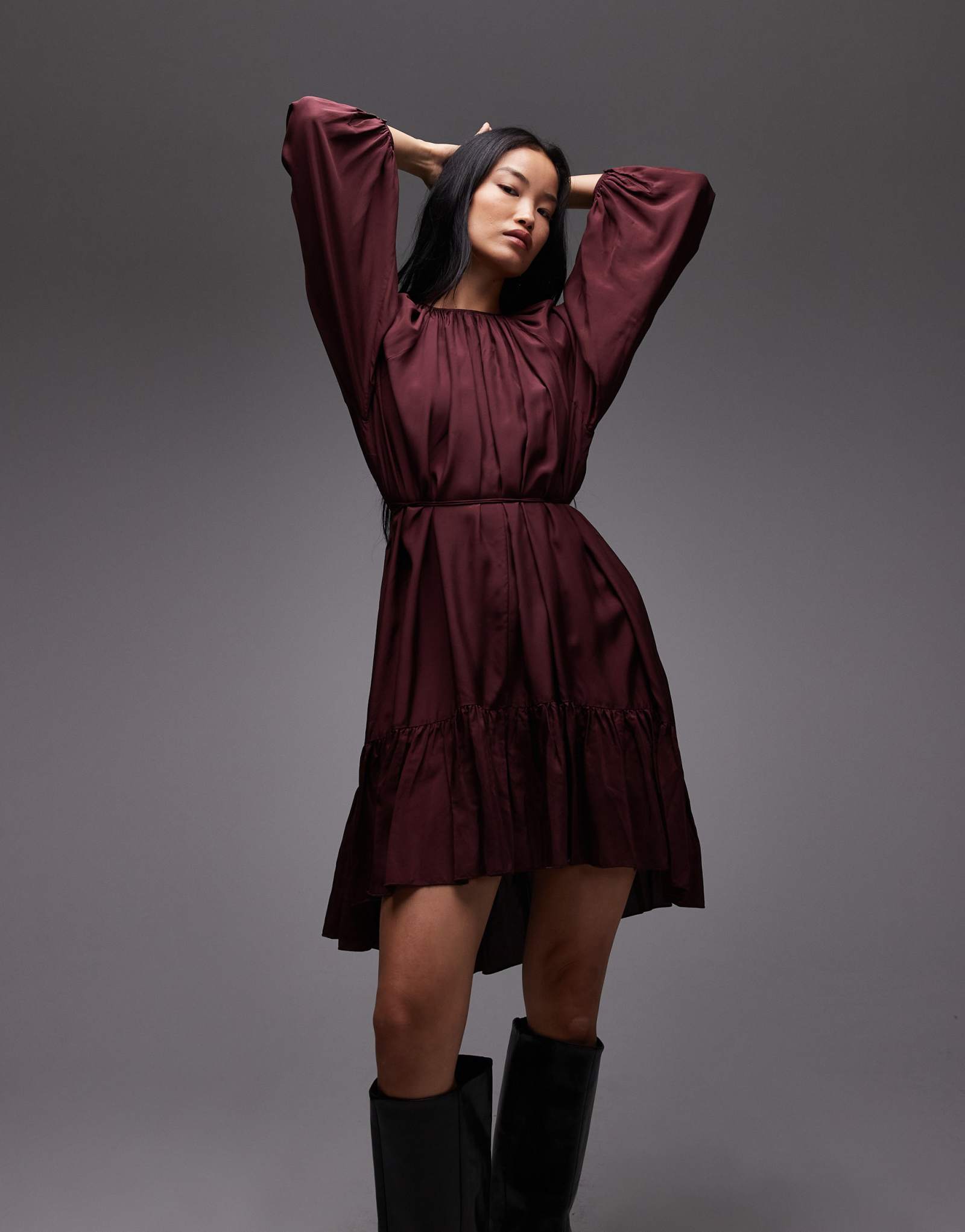 & Other Stories облегающее платье миди с длинными рукавами и рюшами бордового цвета