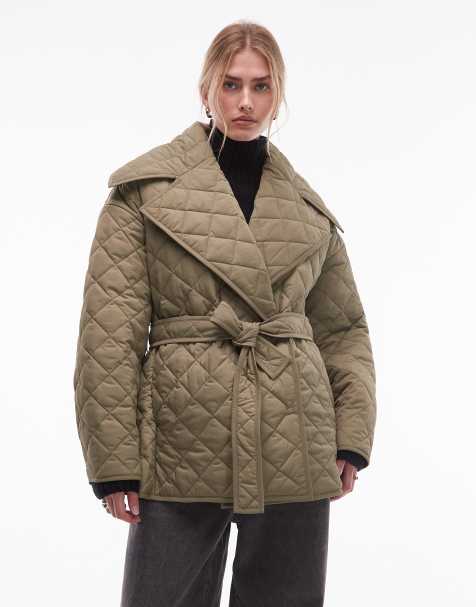 & Other Stories – Longline-Steppjacke in dunklem Khakigrün mit Gürtel - view 1