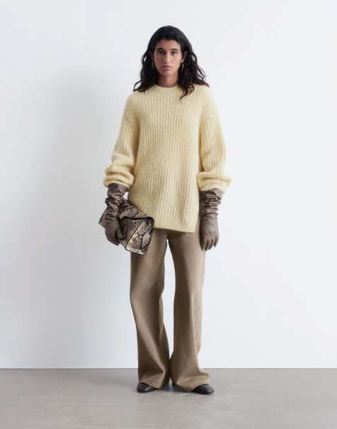 & Other Stories - Maglione beige con maniche strutturate e spacco laterale in lana d'alpaca e mohair - view 1