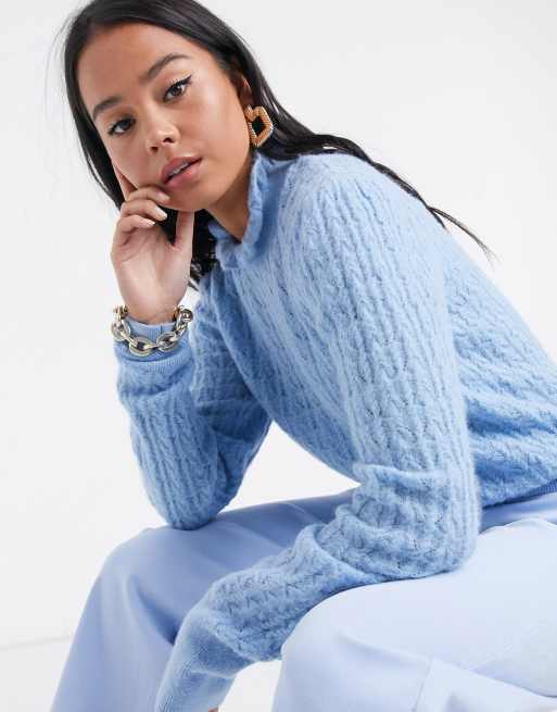 & Other Stories - Maglione soffice traforato con volant sul collo blu