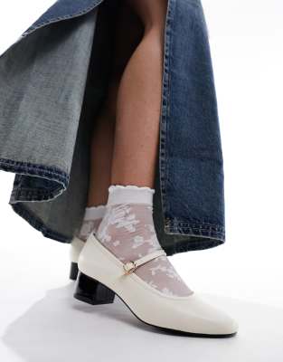 & Other Stories - Mary jane pumps met hak in ivoor