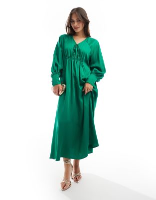 & Other Stories maxi dress with tie front v-neckline and long sleeves in  green | ASOS