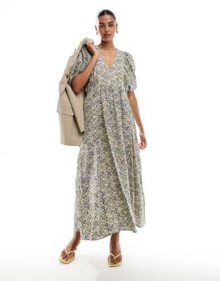 & Other Stories maxi dress with volume sleeves in muted floral jacquard print-Purple