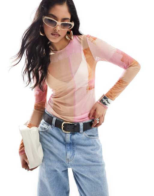 & Other Stories - Mesh top met lange mouwen in roze met vervaagde panelen print