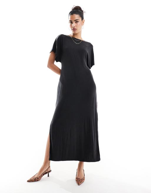 & Other Stories – Midikleid aus luxuriösem Jersey in Schwarz mit U-Boot-Ausschnitt und langem Schlitz