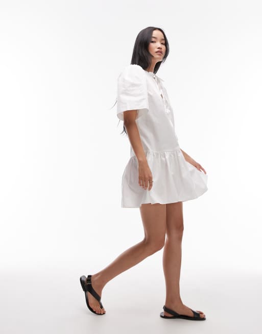 & Other Stories - Mini jurk met verlaagde taille en gestrikte voorkant in wit, 3 van 4