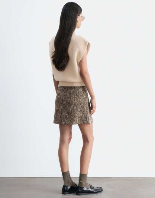 & Other Stories mini rok van wolmix in zwart, 3 van 4