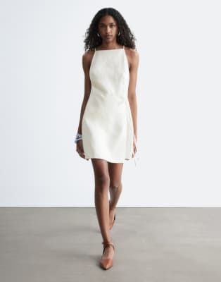 Minikleid aus reinen Leinen in Weiß mit eckigem Ausschnitt und gewickelter Vorderseite-Braun Braun 34