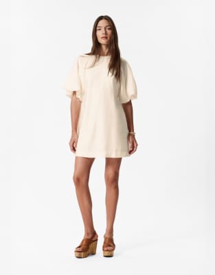& Other Stories - Minikleid in Weiß mit Puffärmeln und Bindegürtel
