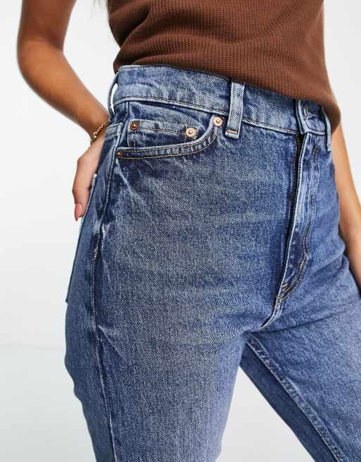 & Other Stories Mood cotton high rise flare cropped jeans in blue - MBLUE, 3 of 4
