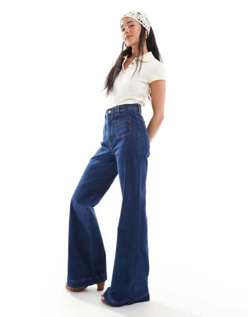 & Other Stories – Mörkblå, urtvättade, utsvängda jeans med hög midja och påsydda fickor, 3 av 5