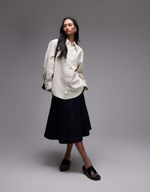 & Other Stories – Naturvit, tvättad skjorta av denim i vintage stil med broderi