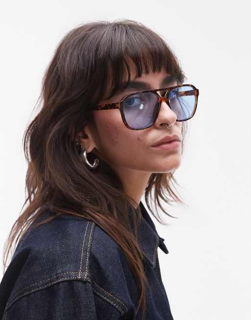 & Other Stories – Okulary przeciwsłoneczne typu aviator retro z brązowymi oprawkami szylkretowymi i niebieskimi szkłami
