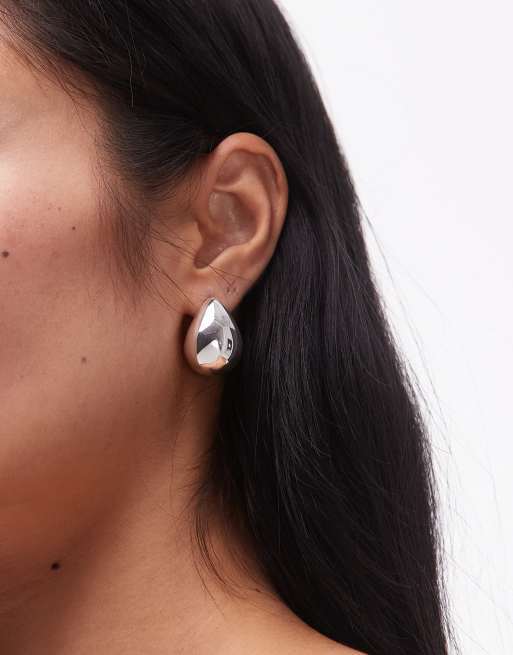 & Other Stories - Orecchini grandi a bottone color argento