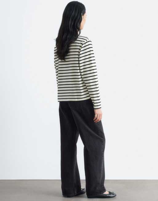 & Other Stories oversized long sleeved t-shirt in off white, 3 of 4