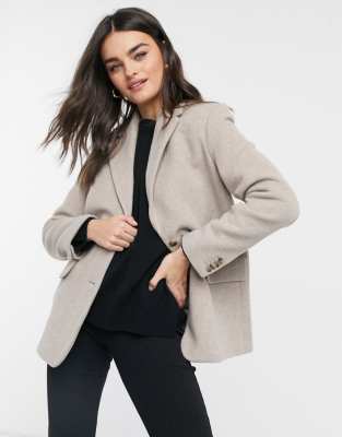 beige blazer oversized