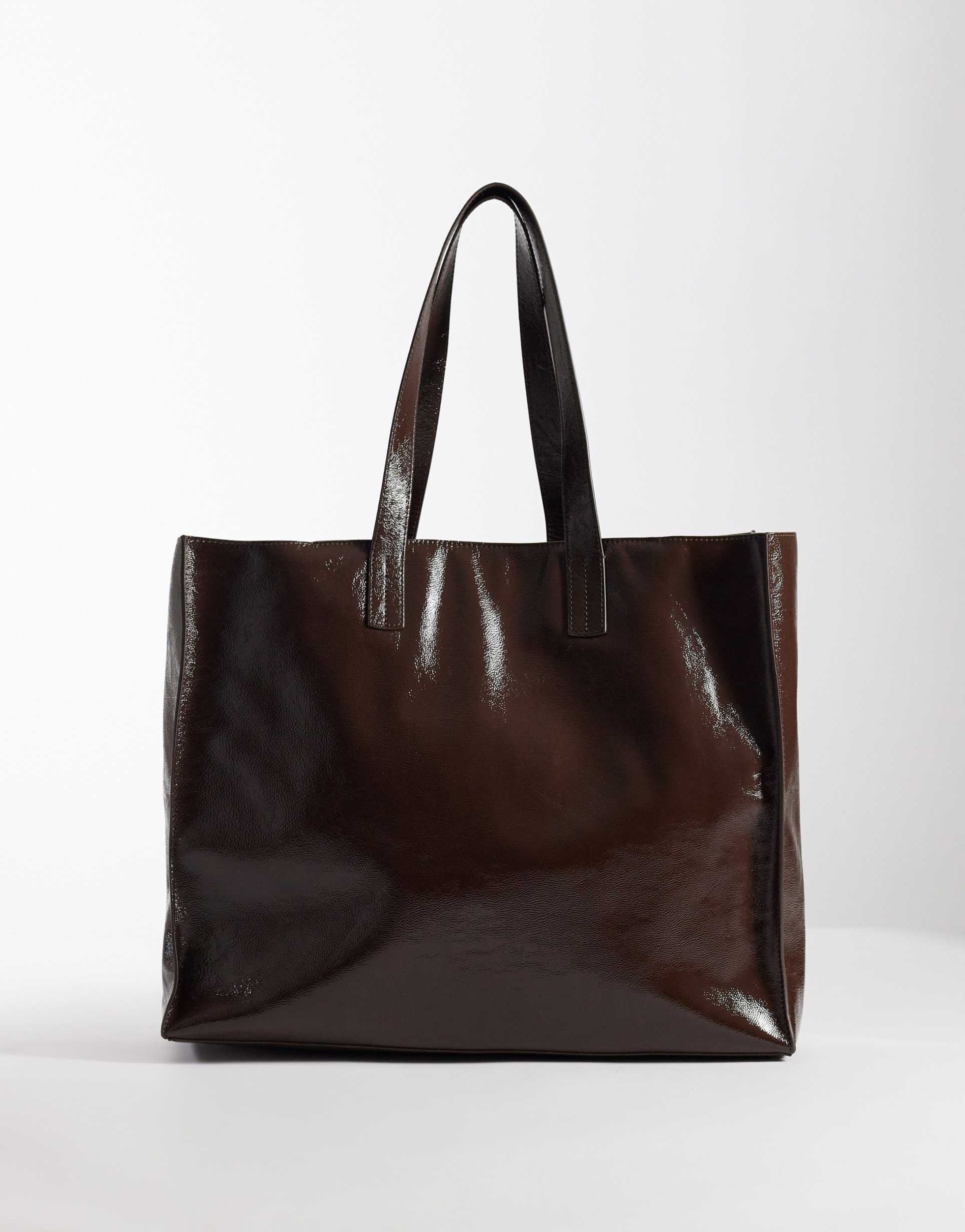 & other stories oversized xl weekend tote bag in chocolate brown
