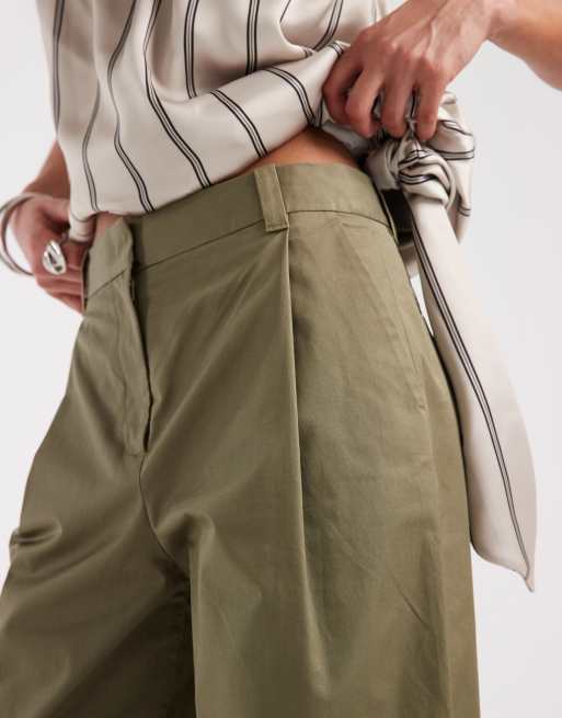 & Other Stories - Pantalon large en coton à pinces - Kaki, 5 de 5