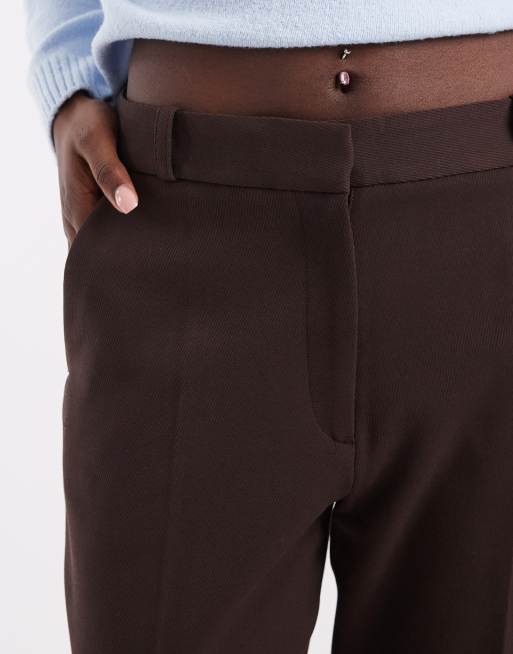 & Other Stories pantalones acampanados en marrón chocolate, 4 de 5