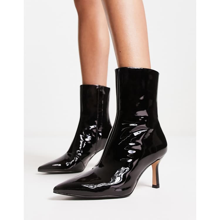 Black leather best sale pointed toe boots