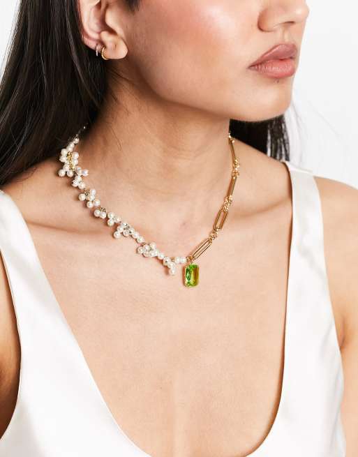 Green stone and 2025 pearl necklace