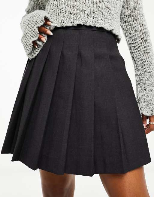 Grey pleated 2024 wool skirt