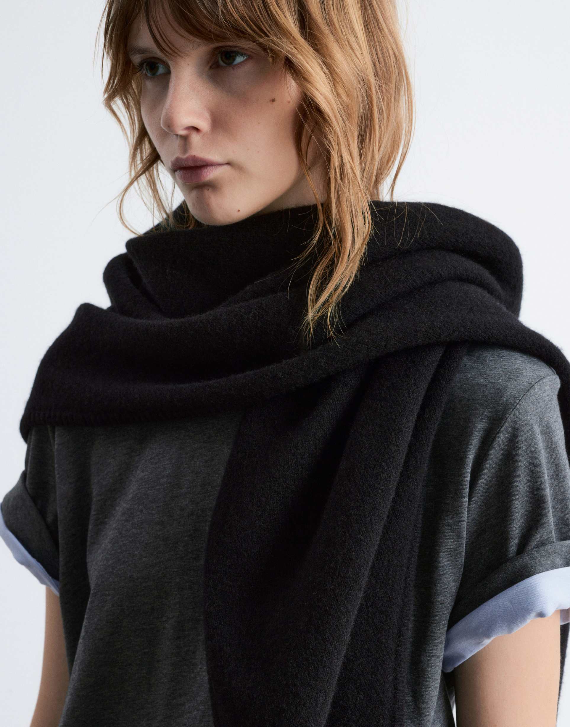& other stories premim wool triangle scarf in black