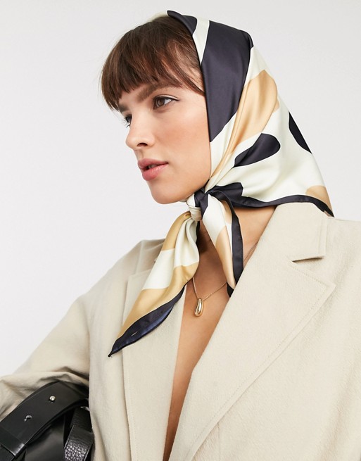 & Other Stories printed scarf in black and beige