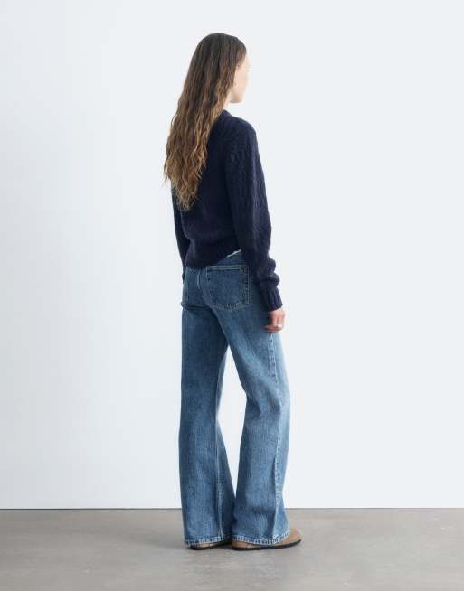 & Other Stories Pullover aus Wollmix mit Schulterpolstern in Marineblau, 5 von 6