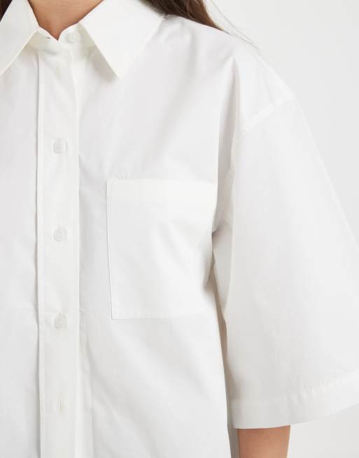 & Other Stories pure cotton short sleeve oversized resort shirt with front pockets in white, 3 of 4