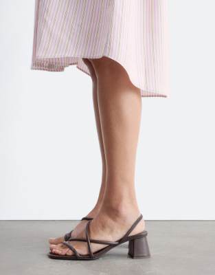 & Other Stories Pure Leather Heeled Strappy Twist Open Toe Sandals In Brown