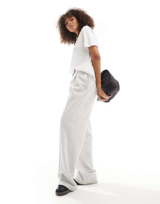 & Other Stories relaxed short sleeve t-shirt in white, 3 of 4
