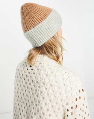 & Other Stories Ribbed Knit Color Block Beanie Hat in Brown & Light Green ribbed-knit-beanie-olive-front  main image 4