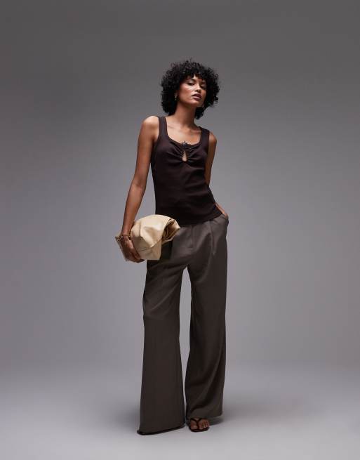 & Other Stories ribbed jersey sleeveless top in brown with metal deco clasp, 4 of 4