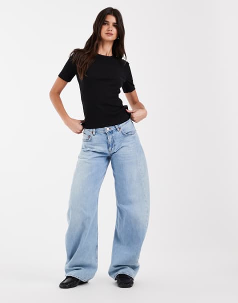 & Other Stories ribstrikket slim fit T-shirt i sort - view 1