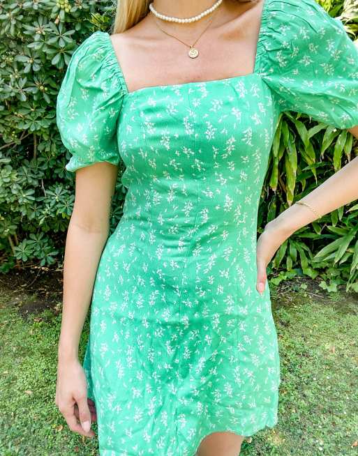 & Other Stories - Robe courte à fleurs avec manches bouffantes - Vert, 3 de 4