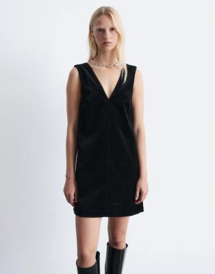 & Other Stories - Robe courte stretch en velours à col V et coutures apparentes à l'avant - Noir