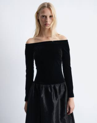 Robe longue en velours et satin à épaules dénudées et ourlet à basque - Noir 32